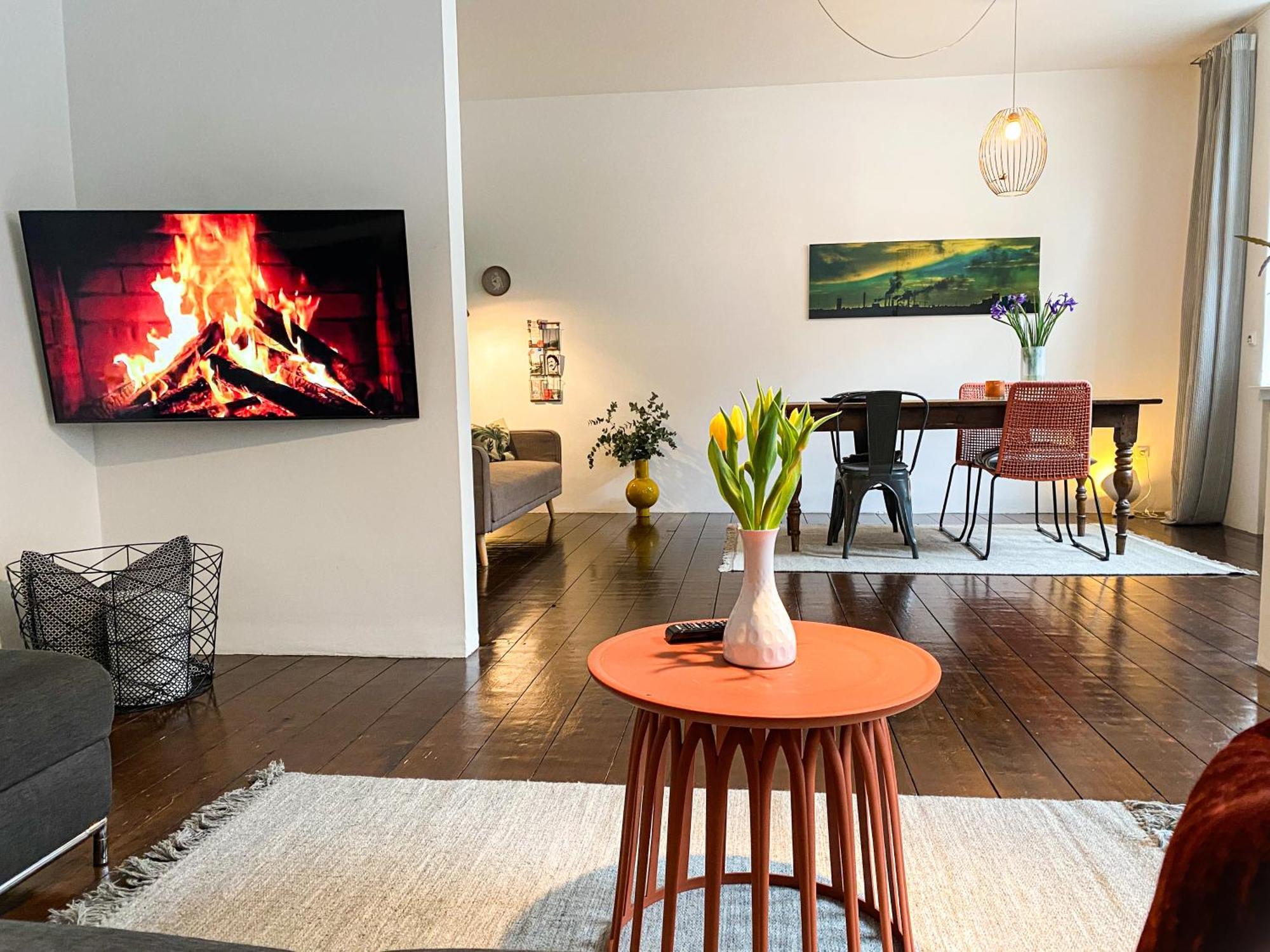 Apartments "Am Rheinorange", Netflix & Prime Дуйсбург Экстерьер фото